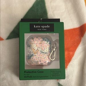 NWT Kate Spade Multicolor Floral AirPods Case 1st/2nd Gen